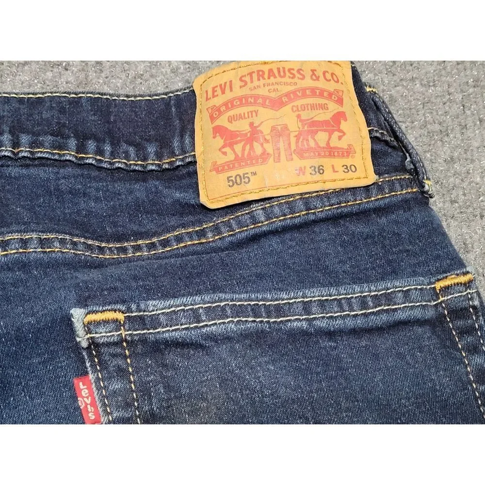 LEVI'S 505 Regular Fit Denim Jeans Men's 36 x 30 Zip Fly Dark Wash Stretch